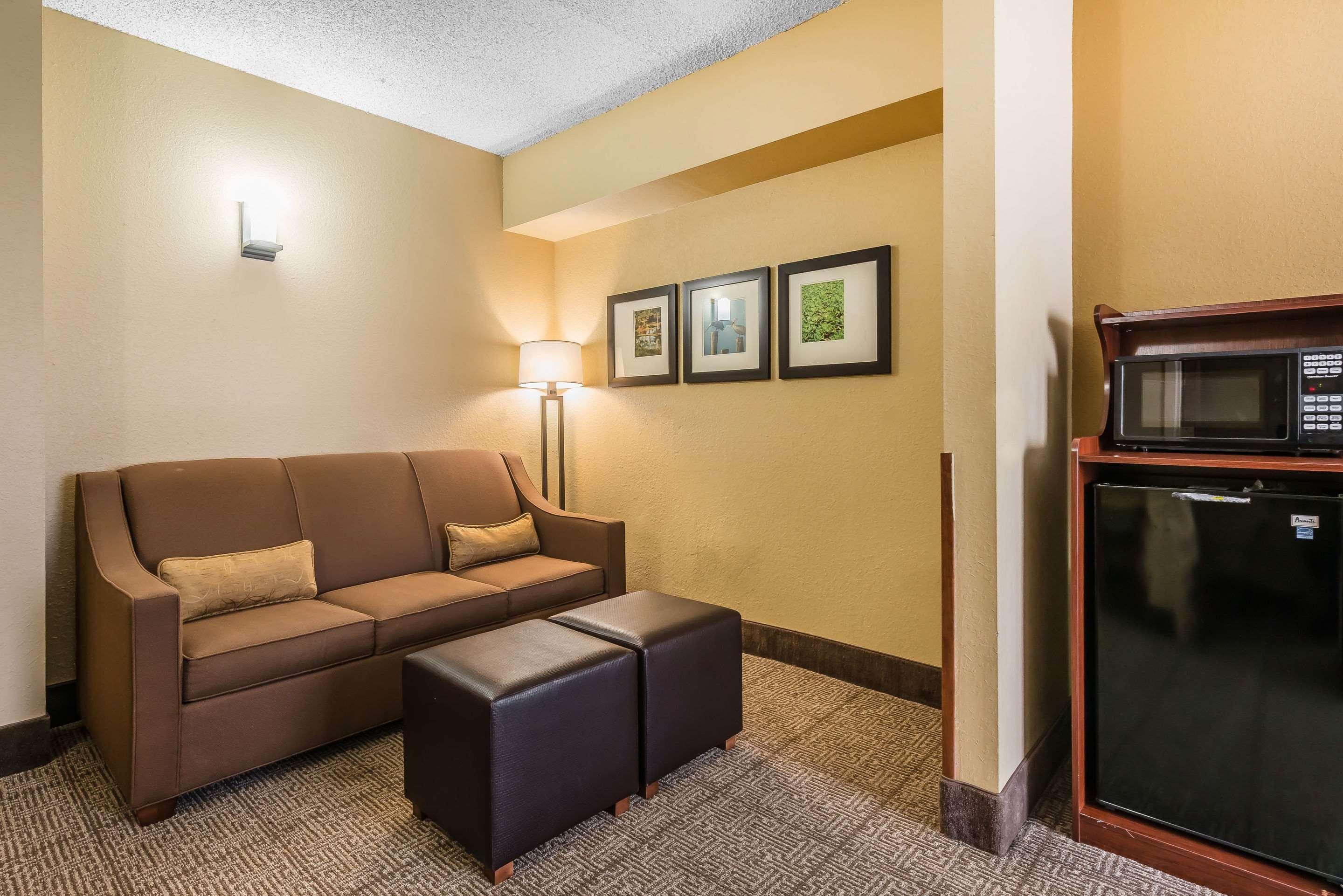 Comfort Suites Sawgrass Tamarac Exterior photo