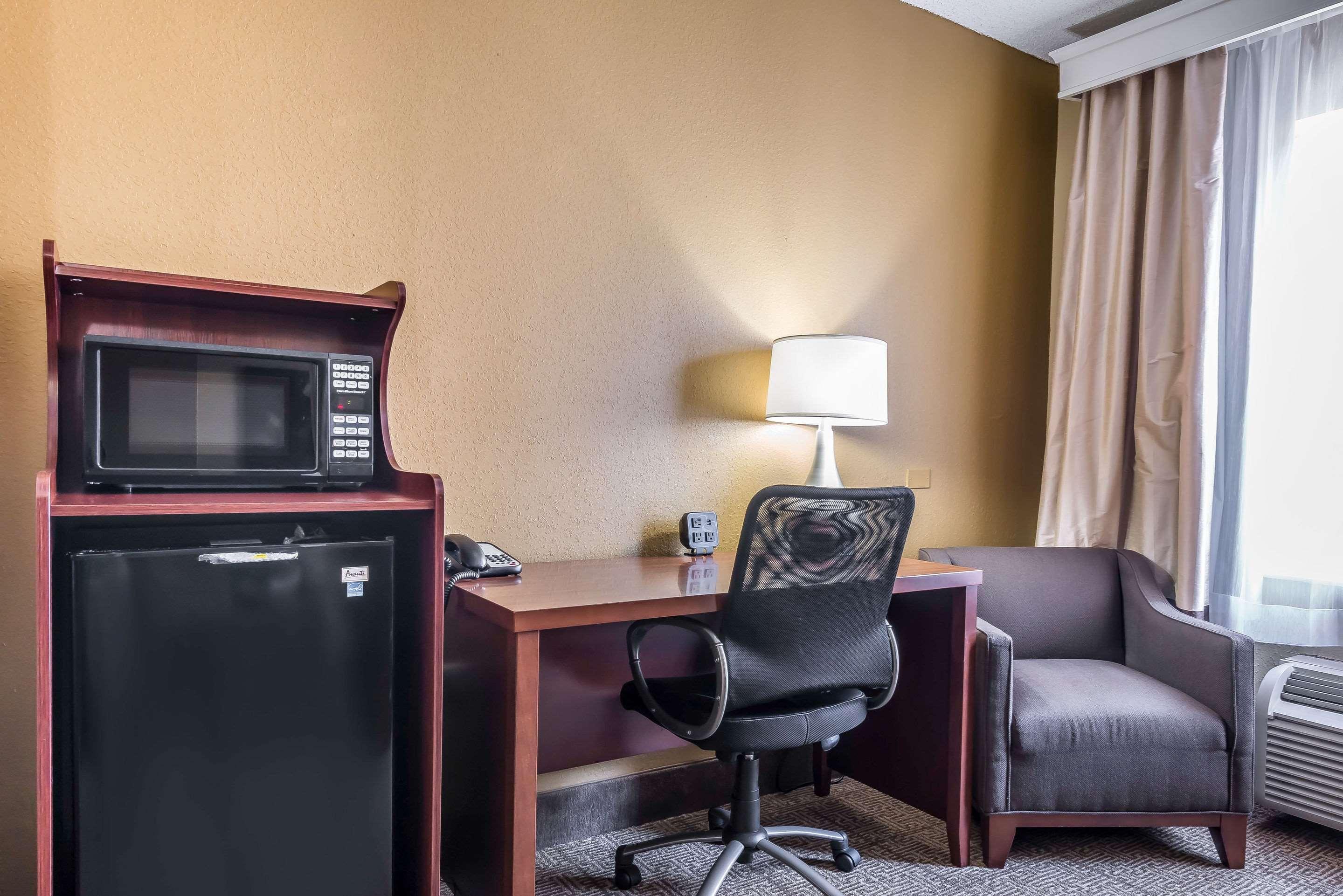Comfort Suites Sawgrass Tamarac Exterior photo
