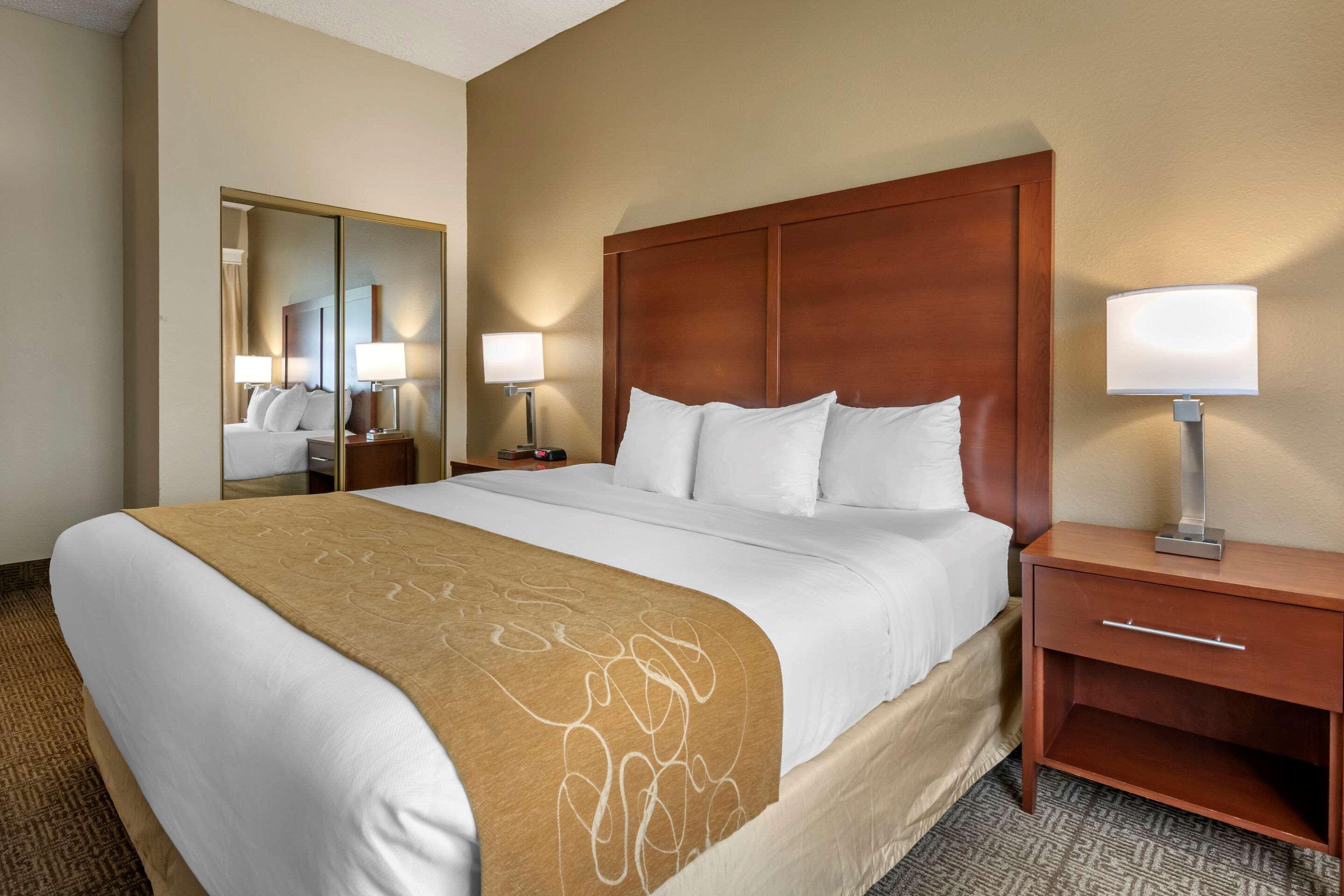 Comfort Suites Sawgrass Tamarac Exterior photo