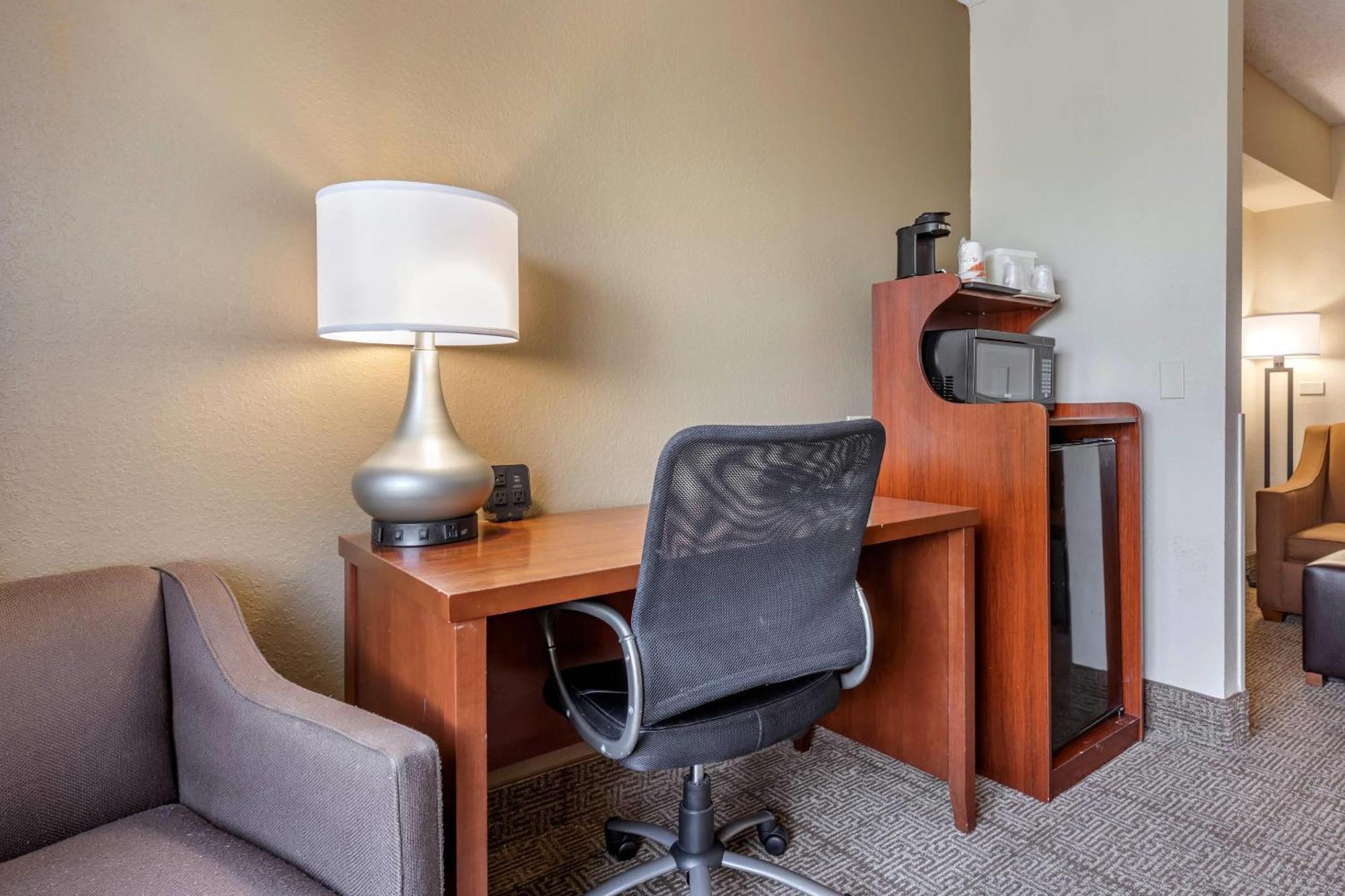 Comfort Suites Sawgrass Tamarac Exterior photo